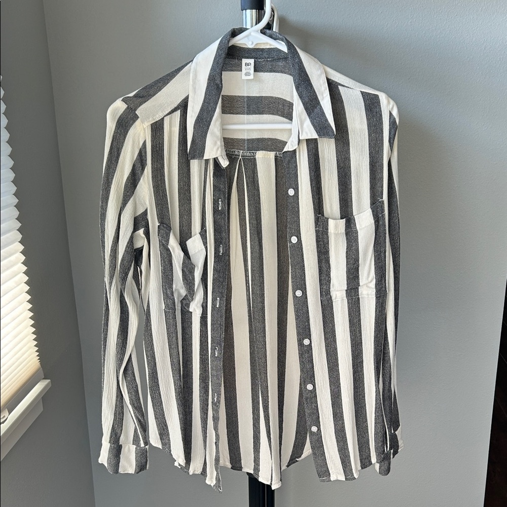Nordstrom BP Button Down Blouse